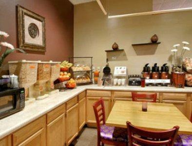 Ramada Conference Center Wilmington Hotell Restaurant bilde